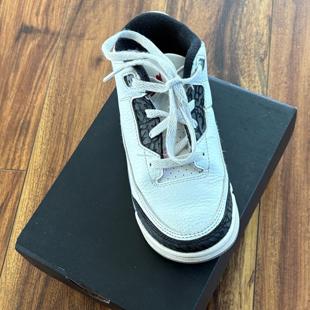 Jordan Kids White Black Elephant Print Sneaker